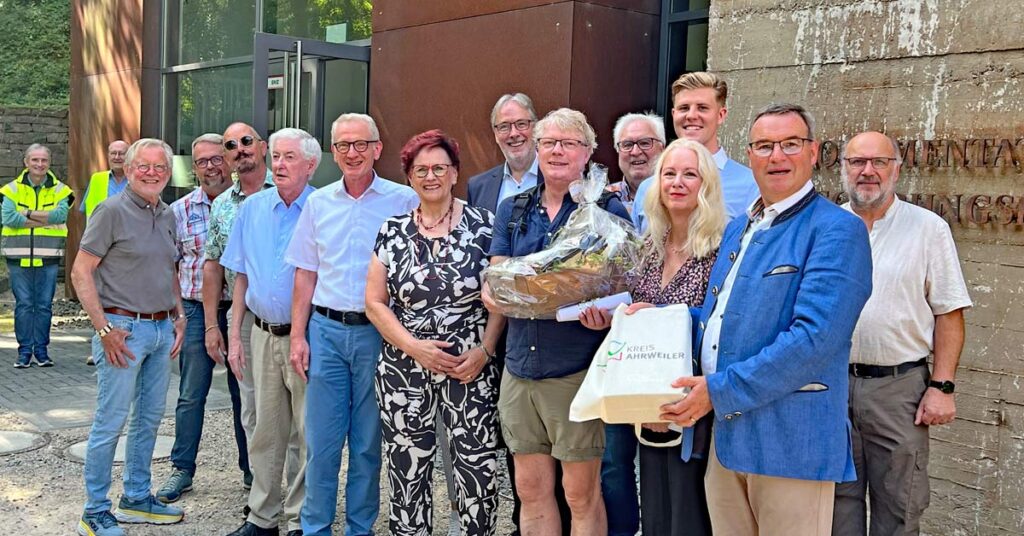 Der 1.111.111 Besucher in der Dokumentationsstätte Regierungsbunker ist Peter Fenzel aus Weimar.