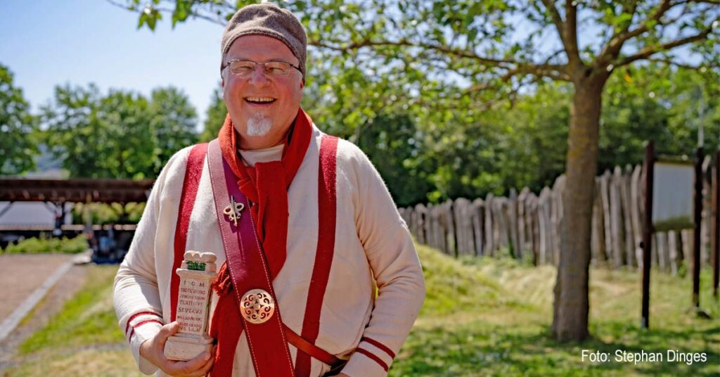 Christian Havenith schlüpft in die Rolle des Frumentarius Julianus Artorius Gallus und führt Gäste zurück ins Jahr 360 n. Chr.