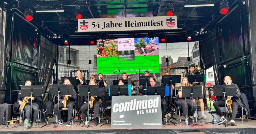 Für beste musikalische Unterhaltung beim Heimatfest in Adenau sorgte auch die Big Band continued.