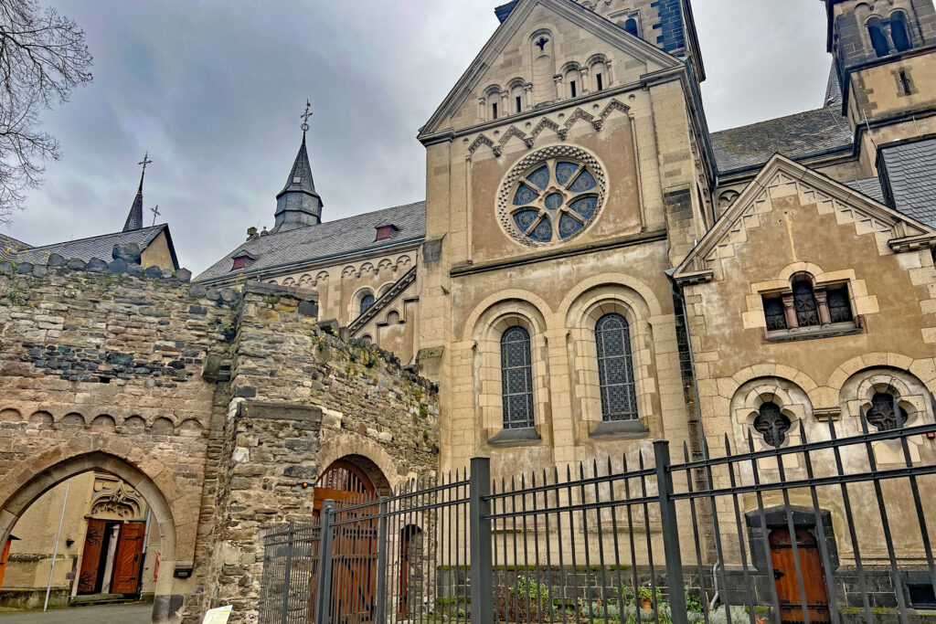 St. Peter & Paul in Remagen – Historische Kirche mit römischen Wurzeln.