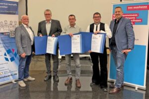 Kreishandwerkerschaft Ahrweiler ehrt ihre Silbermeister Der Silberne Meisterbrief ist ein Versprechen an Qualität, das bereits über mehr als zwei Jahrzehnte hinweg eingelöst wurde. 