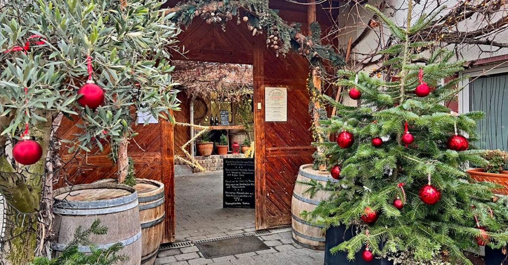 Kulinarik auf höchstem Niveau: Entdecken Sie die Eventreihe im Restaurant Hofgarten Gutsschänke Meyer-Näkel. Jetzt Gutscheine zu Weihnachten verschenken.