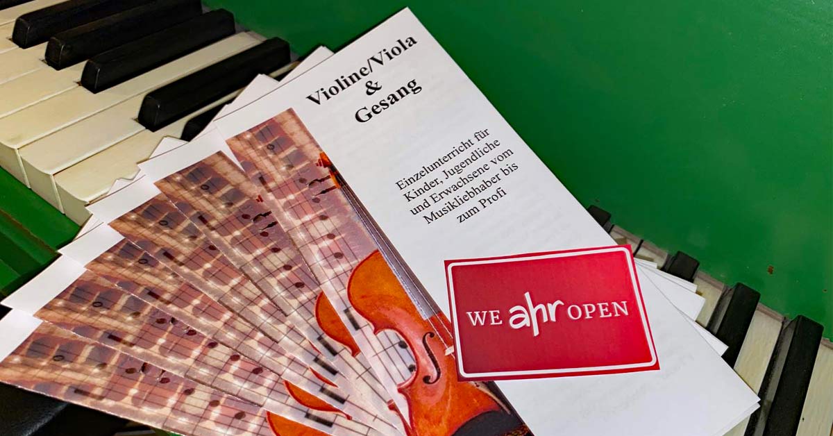 Für alle, die ein einmaliges Geschenk suchen, bietet Dietwalt Mauruschat Unterrichtsgutscheine an – ideal für Weihnachten oder als inspirierende Überraschung für Partner, Kinder oder Freunde. Ein Geschenk, das nicht in einer Schublade verschwindet.