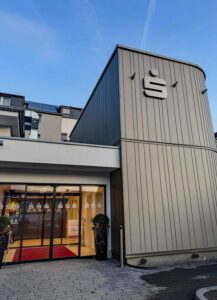 Sie ist wieder da – mitten in Bad Neuenahr. Die Kreissparkasse Ahrweiler.