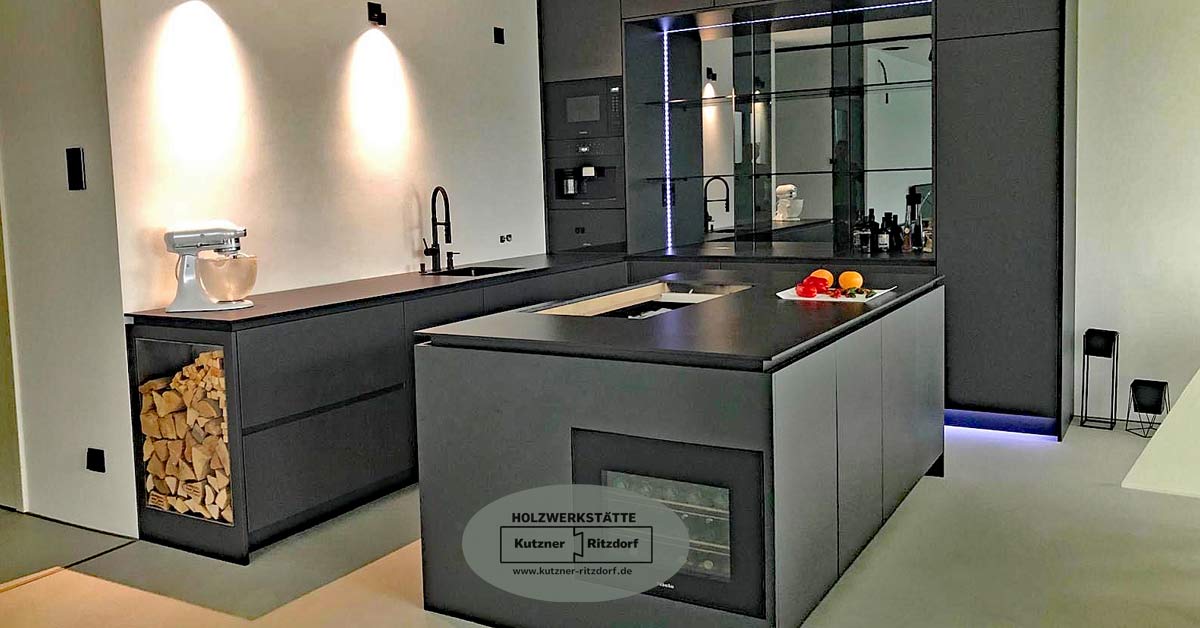 Die Holzwerkstätte Kutzner & Ritzdorf in Bad Breisig sucht Verstärkung und bietet mehr als nur einen Job. Sie bietet kreatives Handwerk und starke Projekte.