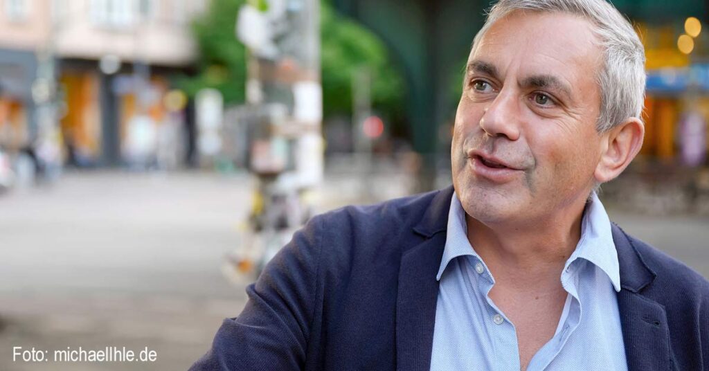 Wladimir Kaminer liest am 28.März in der Jahnhalle Bad Breisig aus seinem Buch: „Das geheime Leben der Deutschen“