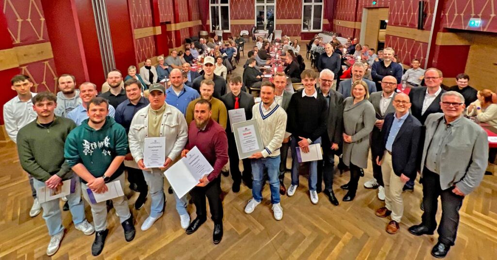 Neue Gesellen für das Metallhandwerk im Kreis Ahrweiler In Dernau hat die Metall-Innung jüngst ihren Nachwuchs freigesprochen. Neben Prüfungsbesten wurden auch zwei junge Handwerker für besonderes Engagement ausgezeichnet.