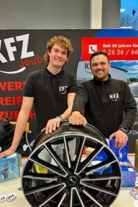 Fabian Böber und Philipp Jeub von KfZ-Jeub in Niederzissen.