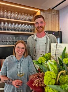 Die beiden Gastgeber der neuen Weinbar "Zum Scheiffer"