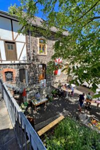 Mühlentag in Niederzissen bedeutete auch: Der Duft von Kaffee und Gegrilltem zog durch die Untere Mühlengasse.