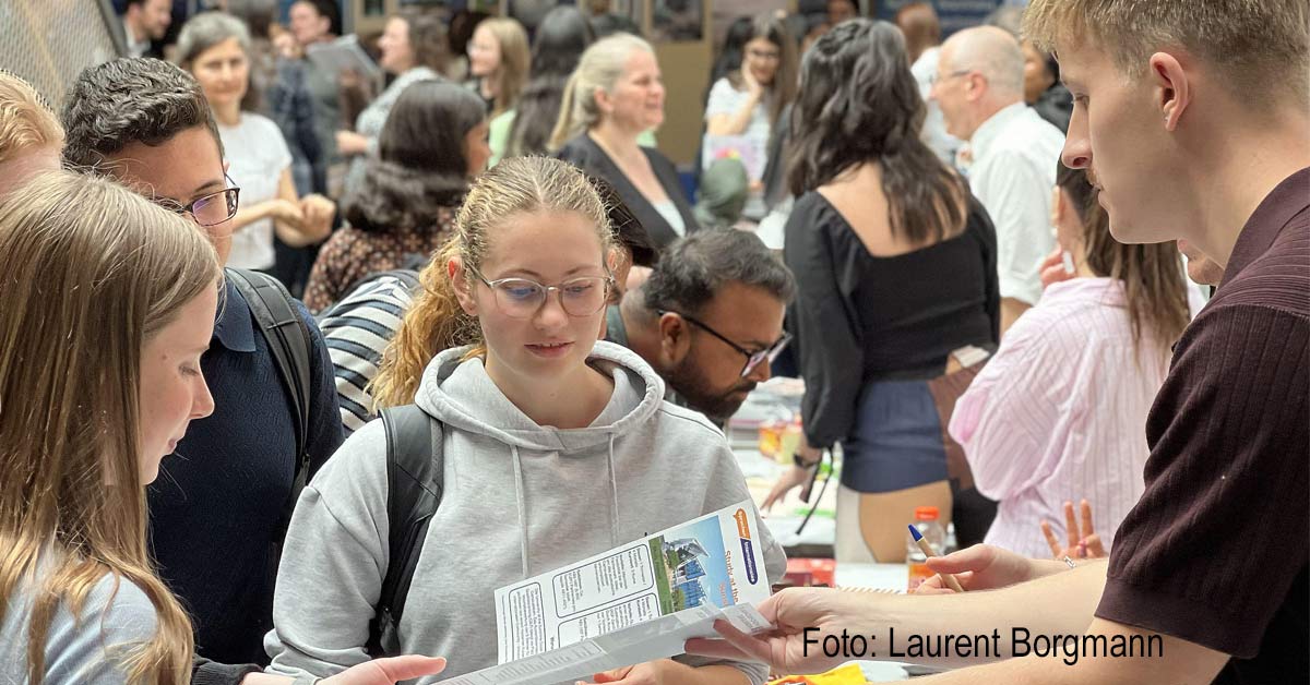 Wie fühlt sich ein Auslandssemester wirklich an? Und wer bezahlt das Ganze? Beim traditionellen „International Day“ in Remagen gab es die ehrlichen Antworten direkt von Rückkehrern und Experten.
