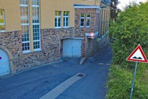 Erst die Flut, jetzt Brand-Sperrung im Kloster-Asyl: 116 Kita-Kinder aus Ahrweiler stehen wieder auf der Straße.