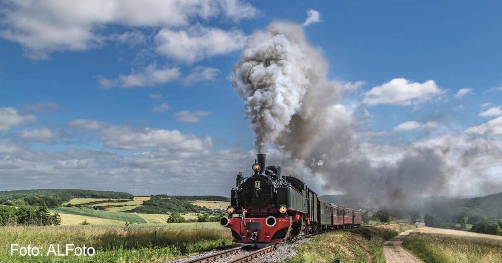 Zum 125. Jubiläum erscheint eine neue Festschrift über die Brohltalbahn. Das 192-seitige Buch wird am 3. Oktober in Burgbrohl vorgestellt.