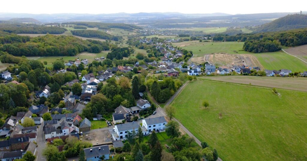 Missbrauchsfall Oberdürenbach: Nach „Aktenzeichen XY“ gingen mehr als 80 Hinweise ein. Die Polizei sucht weiter nach einem unbekannten Jogger.