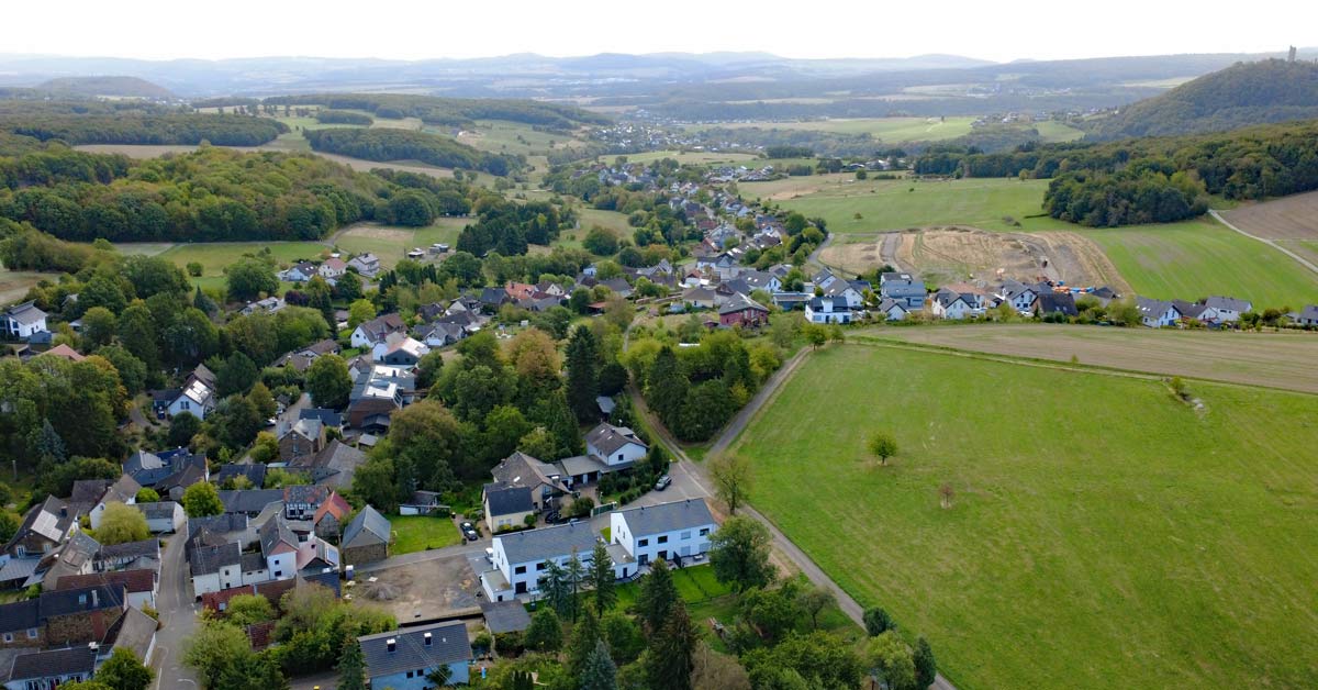 Missbrauchsfall Oberdürenbach: Nach „Aktenzeichen XY“ gingen mehr als 80 Hinweise ein. Die Polizei sucht weiter nach einem unbekannten Jogger.