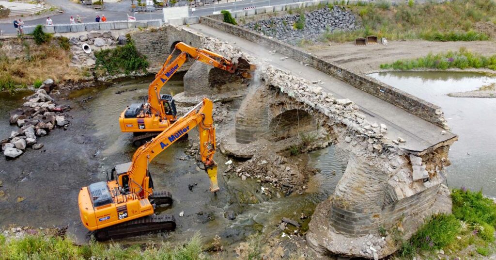 Brücken weg! Wie die Flut das Ahrtal veränderte.