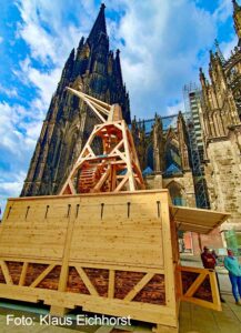 Der Kölner Dom-Kran "Made in Reifferscheid"